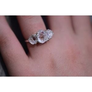 Unique Engagement Ring, alternative Diamond Ring raw stone ring Annivers…